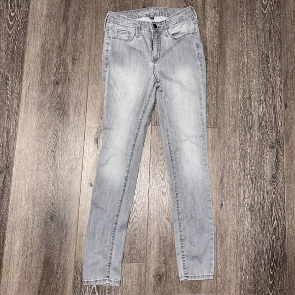 Universal Thread Womens Size 00/24R High Rise Skinny Jeans Acid Wash Gray